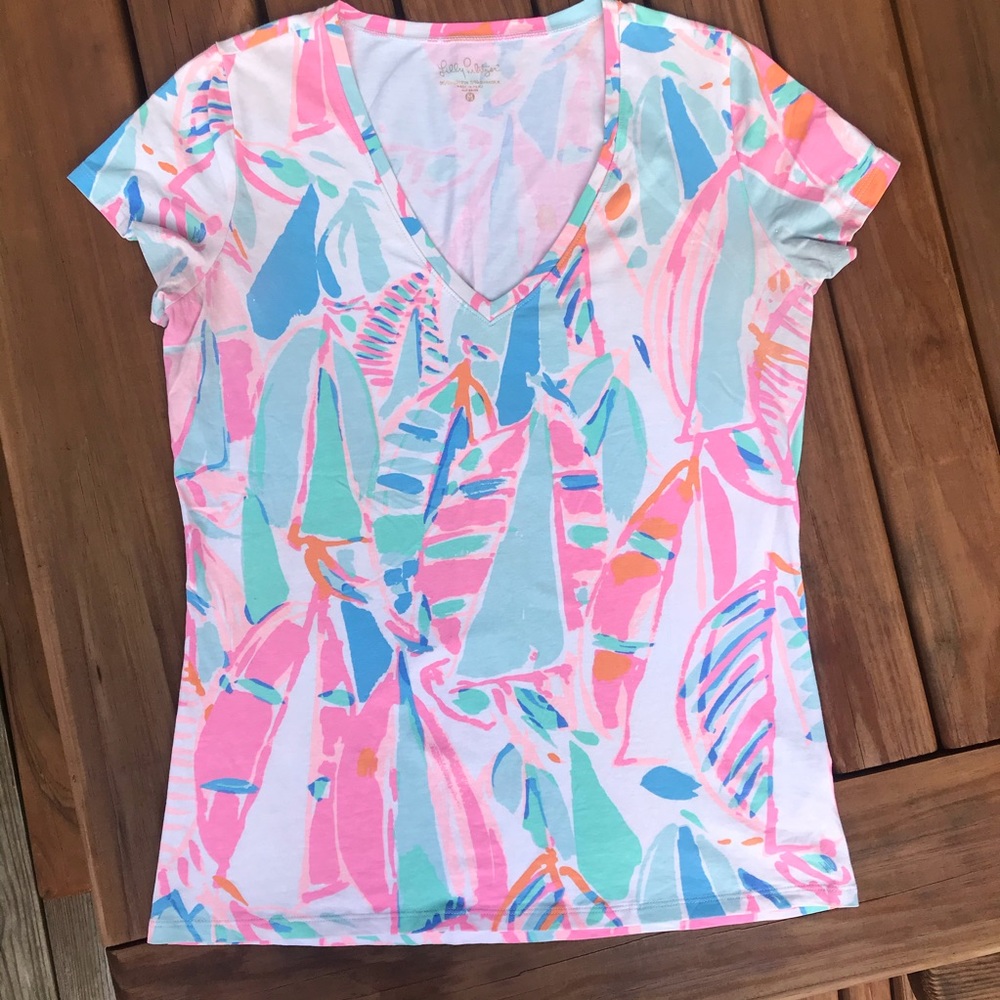 Lilly Pulitzer V-Neck Top Sail Boat Print Medium